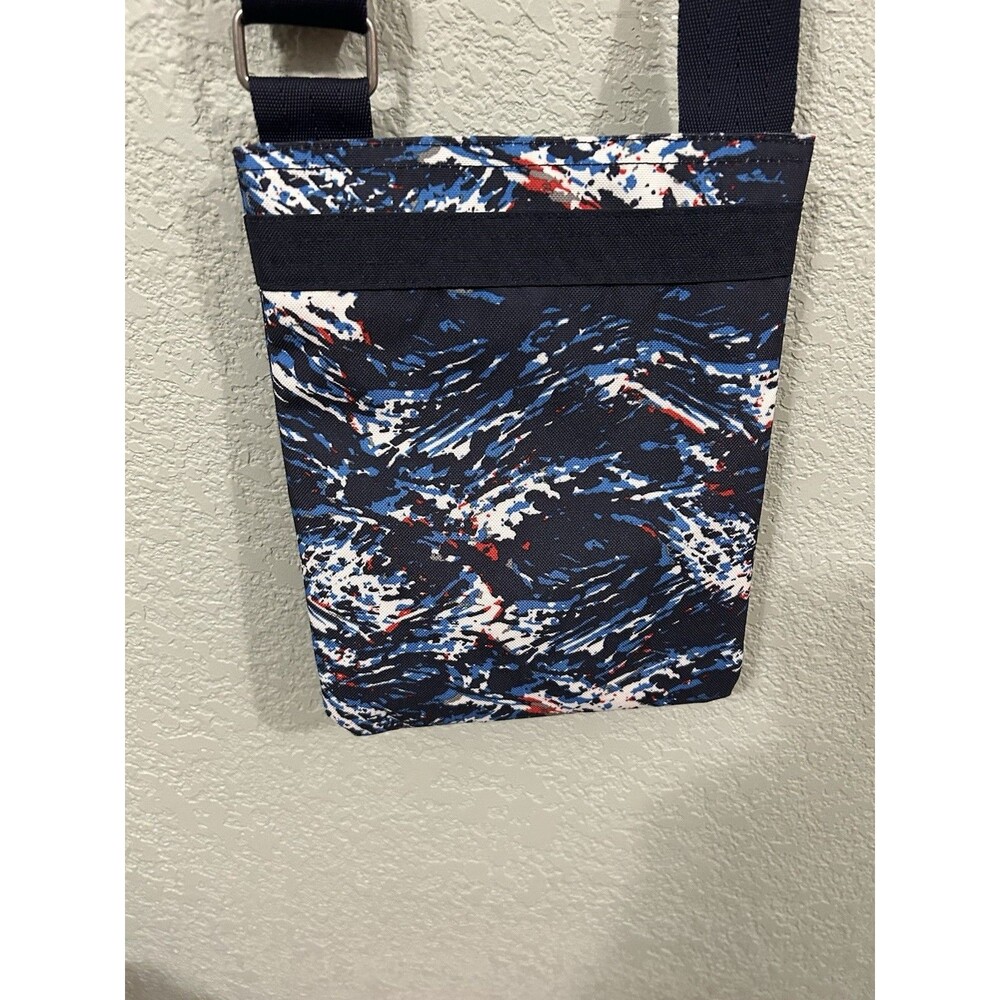 Dakine Crossbody Bag Blue Graphic NWOT Adjustable Strap - Picture 2 of 3